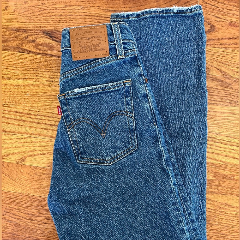 Levi’s Premium Ribcage Straight Ankle